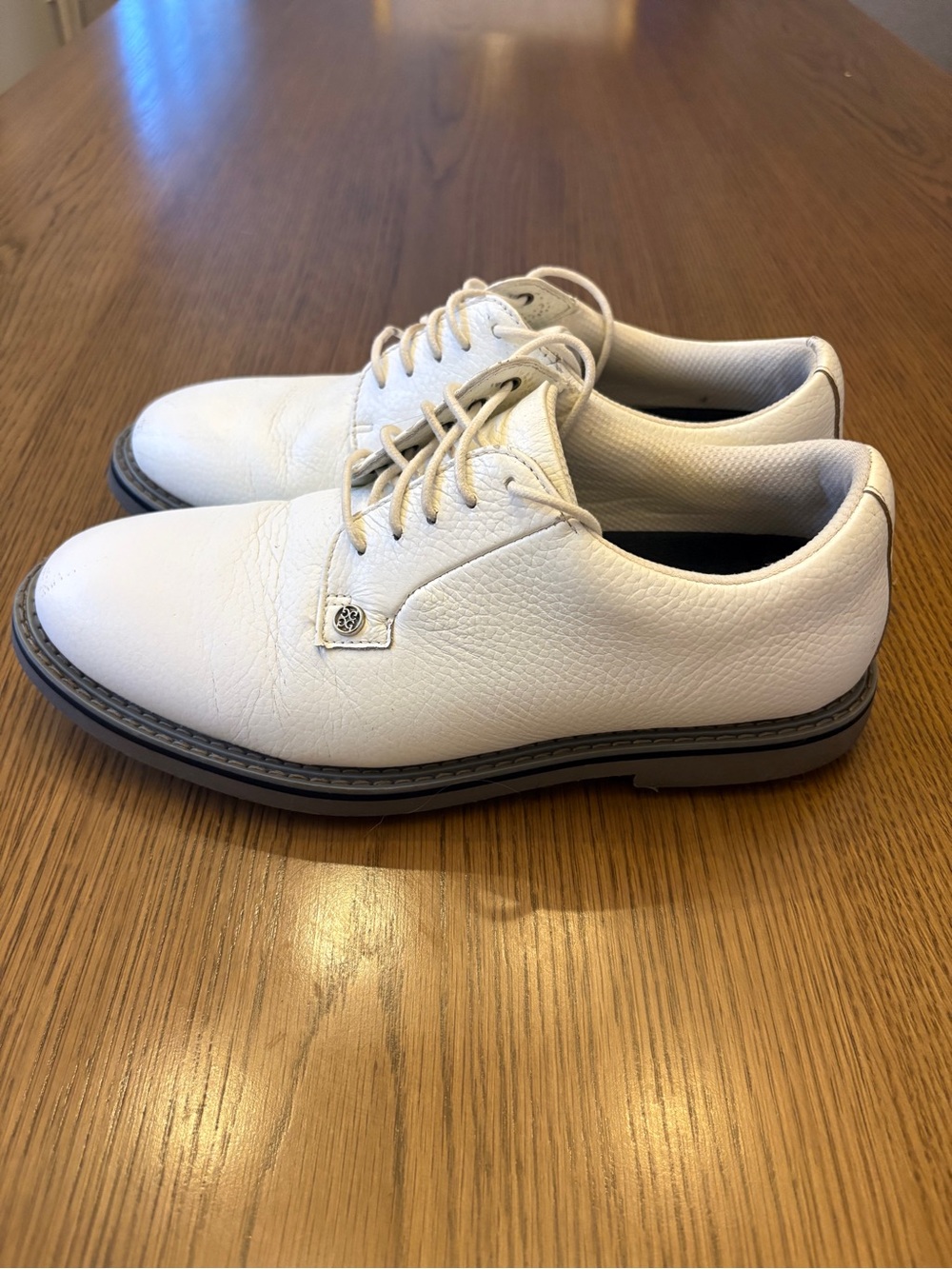 G/FORE Men's White Leather Athletic Dress Shoes